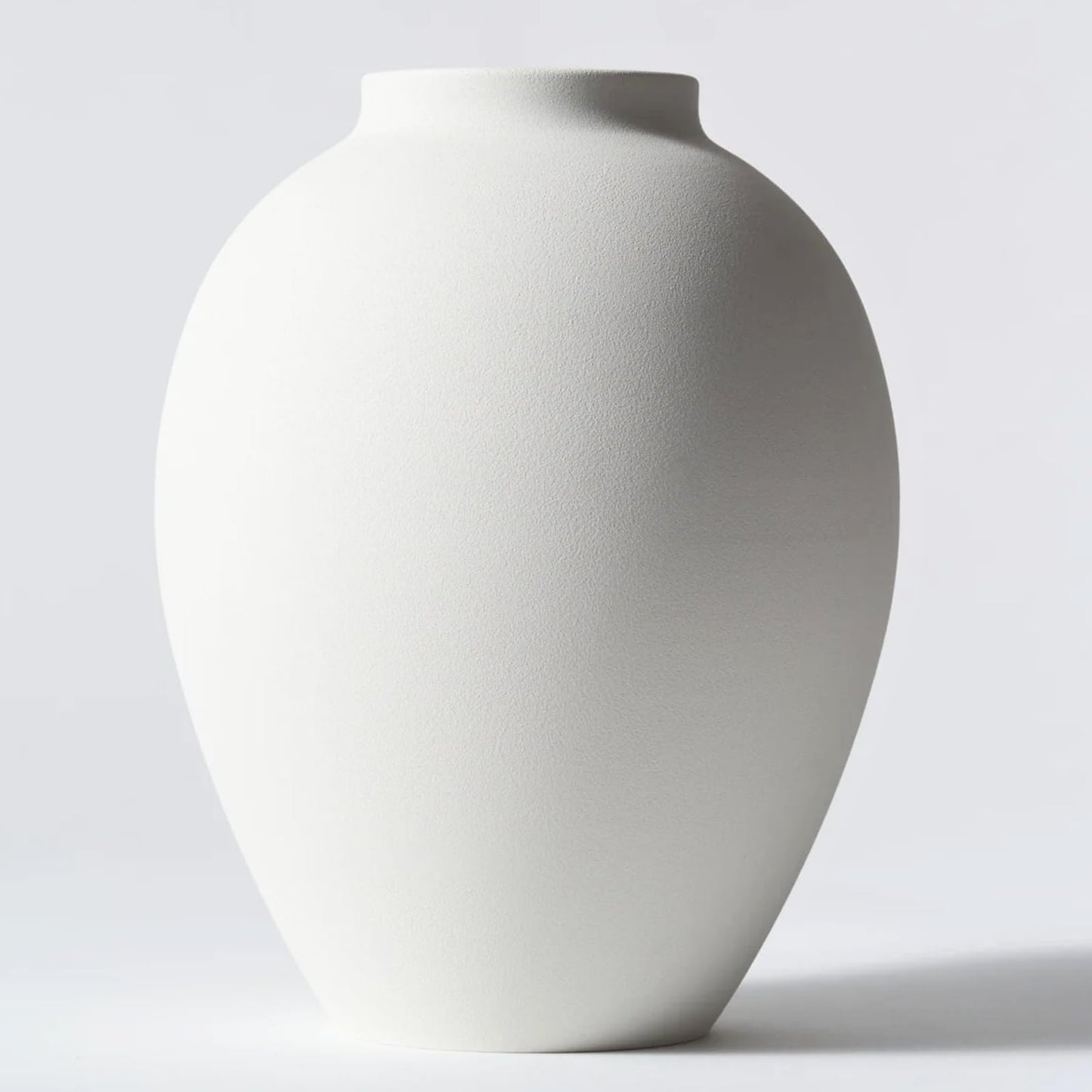 Large White Vase, Big Iron Vase for Long Stem Flowers, White Arlo Matte Finish for Modern Minimalist Table Decor, Japandi Home Decor