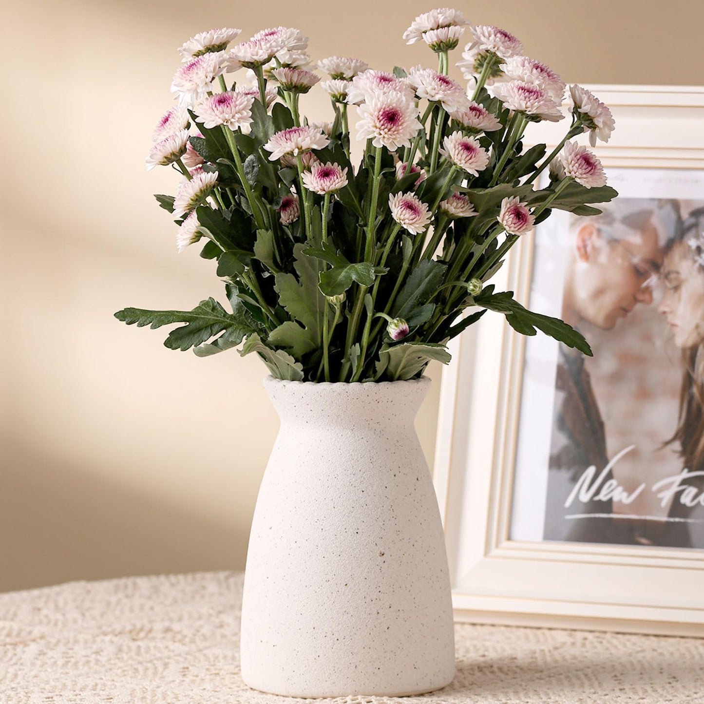 hjn White Flower Vase- Ceramic Vase for Decor, White vase for Flowers, Modern Vases for Living Room/Home Decor Accents/Entryway/Mantel/Bookshel
